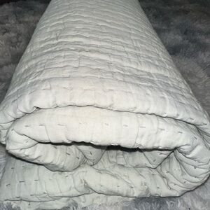 QUINCE Sage Green Neutral Queen Quilt and 1 Sham 100% Cotton Bedding - NWOT